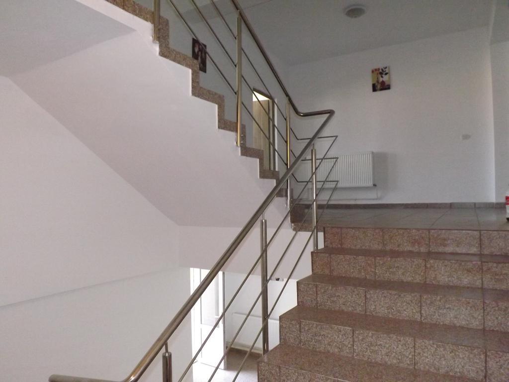 Casa Dobrescu Centura De Nord Craiova Exterior foto